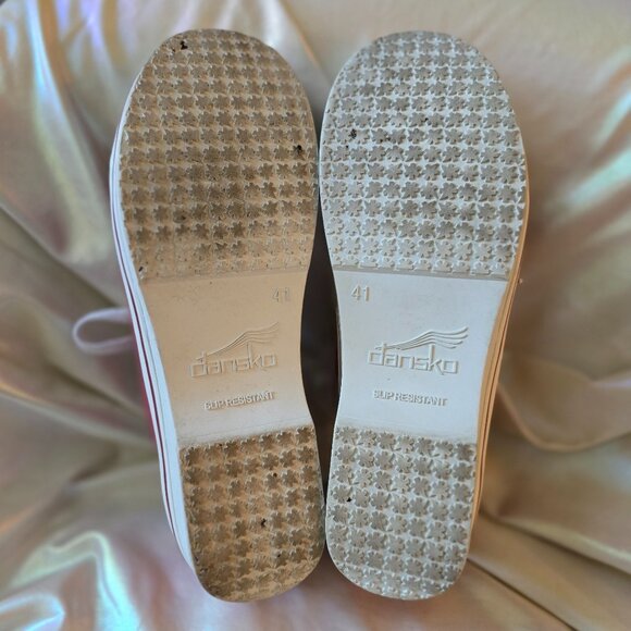 Dansko Veda Sneakers - Size 41 (US 10.5) EUC - Red and White shoes - Picture 10 of 10